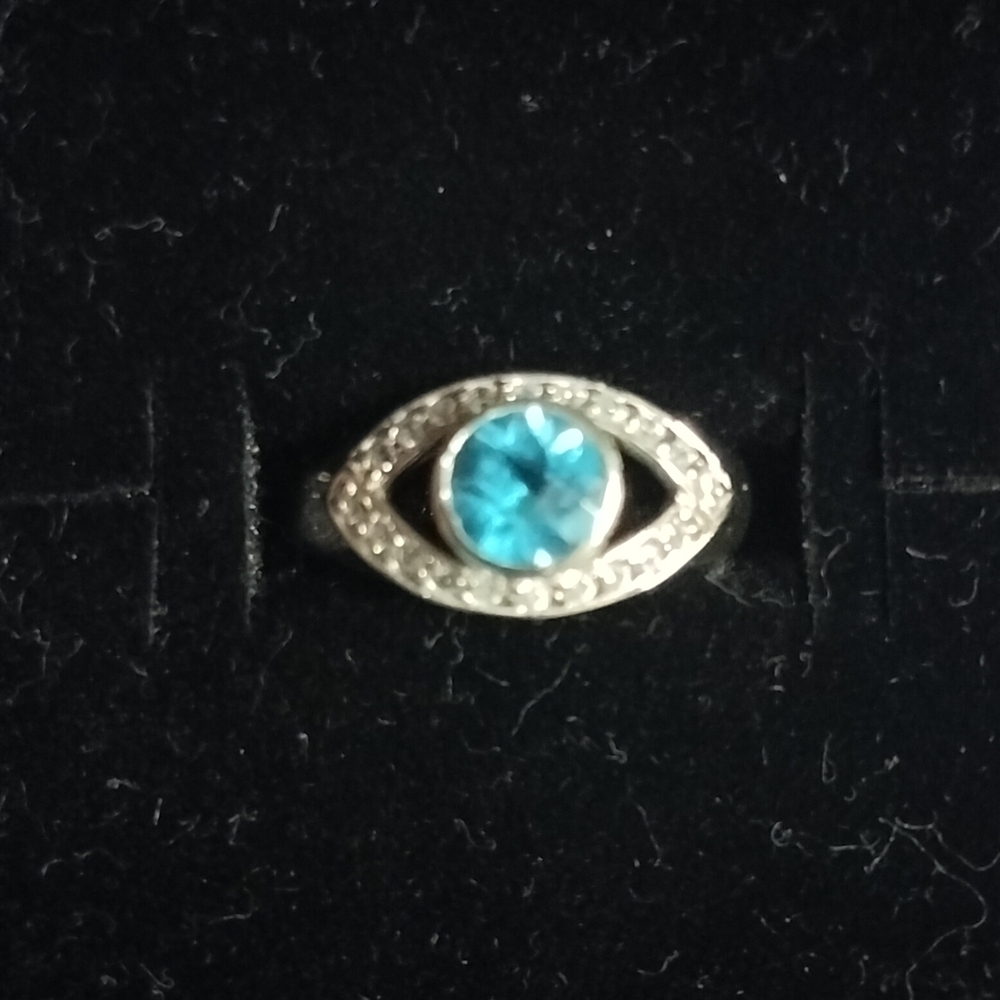 Elegant 926 Sterling Silver and Blue Eye Ring